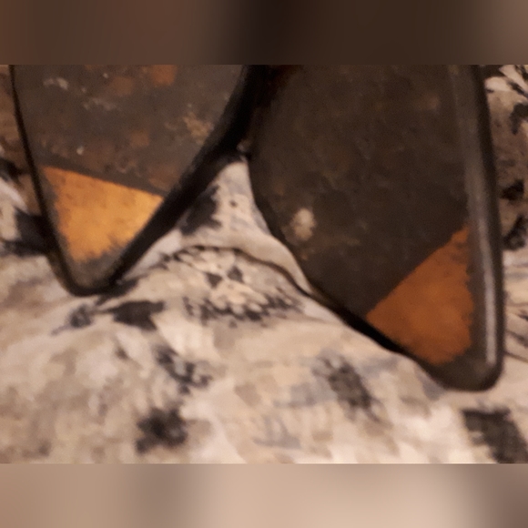 Black pleather, mirror heels - Picture 6 of 6